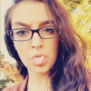 Meet your Posher, Ally